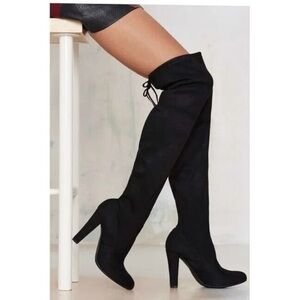 Steve Madden over the knee gorgeous boots 9 final sale price!